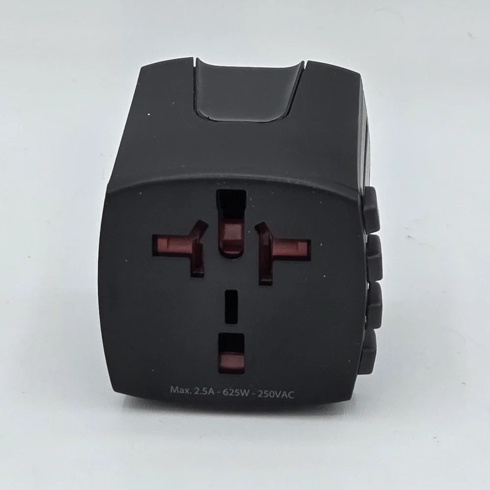 Skross World Adapter Universal Travel Plug Black With Box Asia Version‎